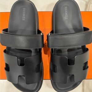 Hermes Chypre Sandal in Noir/Black size 39.5